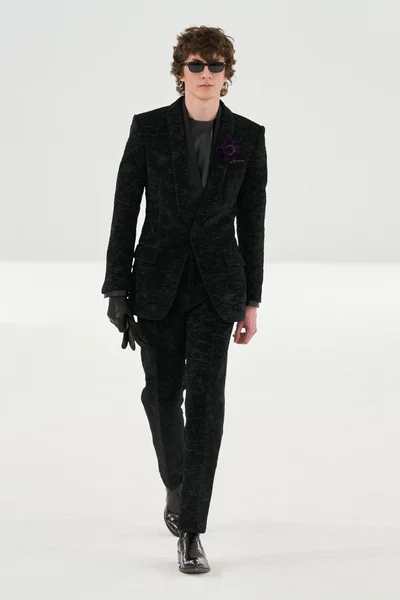 Look 53
